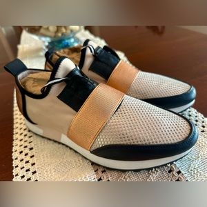 Steven Madden Antics Athletic Shoes. Rose Gold. Size 9.5